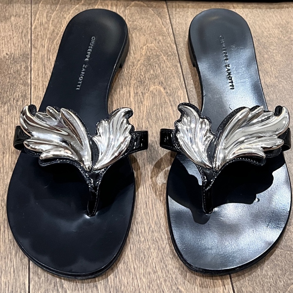 Giuseppe Zanotti Black and Silver Sandals with Sculptural Design
